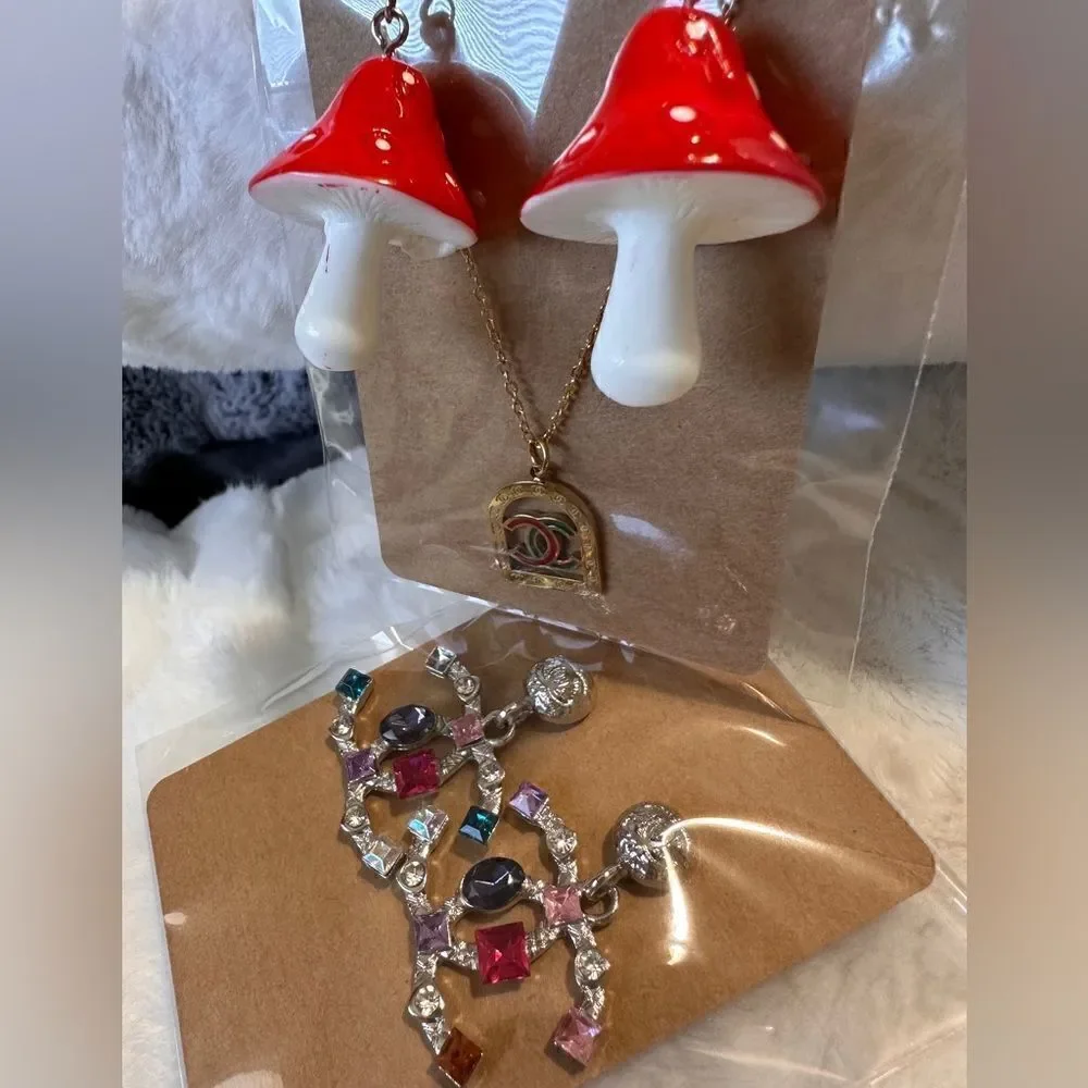 Bundle of earrings and chain